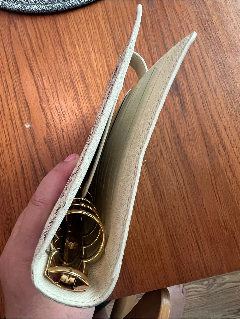 Louis Vuitton $780 Medium ring Agenda Cover in Damier Azur MM agenda